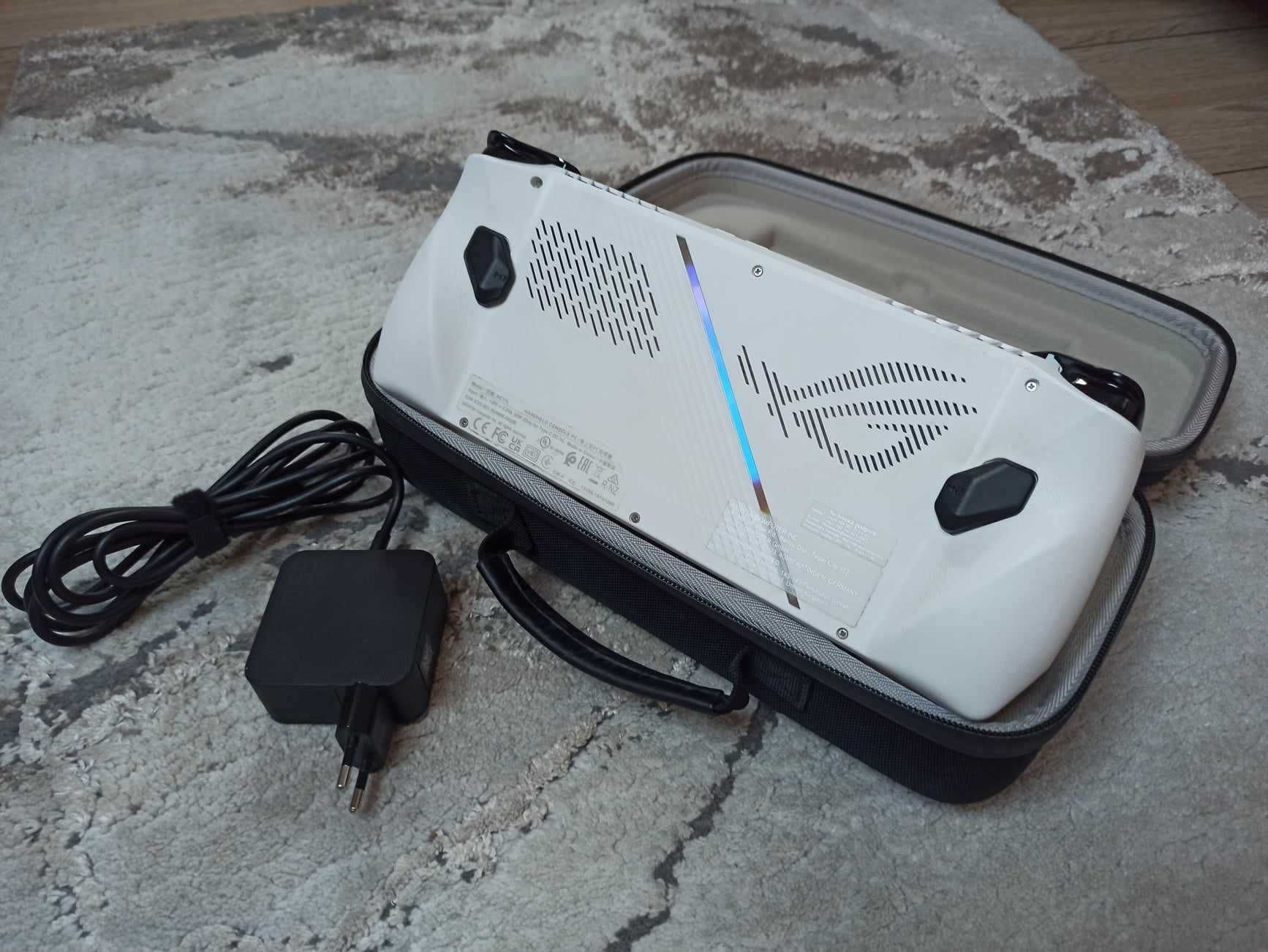 Konsola ROG Ally Z1 Extreme – w idealnym stanie