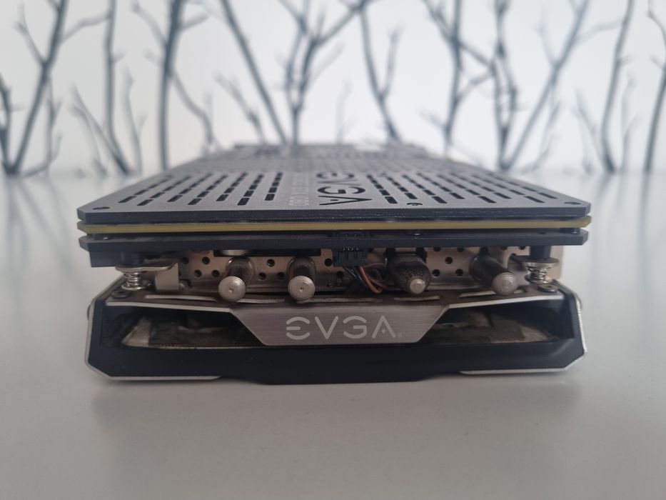 EVGA GeForce GTX 1080 FTW2 GAMING 8GB GDDR5X RGB - komplet z pudełkiem