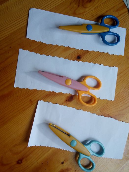 Nożyczki do ozdobnego cięcia papieru