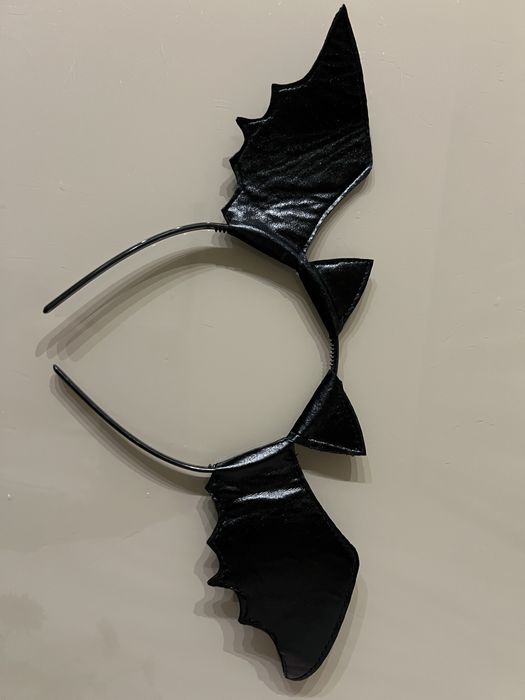 Новий обруч кажан на Хеллоуїн