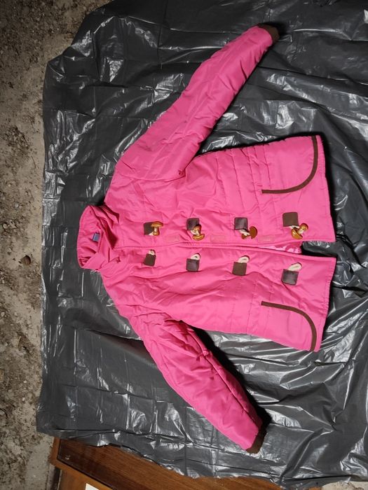 Dois blusões de inverno tamanho dez anos e outro tamanho doze anos