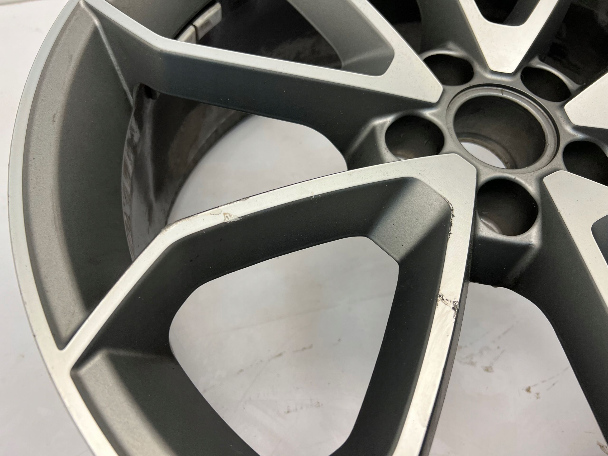 Audi Q3 8U s line Felga koło 8.5Jx20 ET36 5x112 oryginał