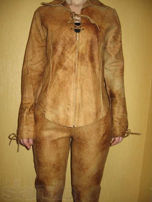 Костюм натуральная кожа - кофточка, брюки и юбка пр-во ИТАЛИЯ