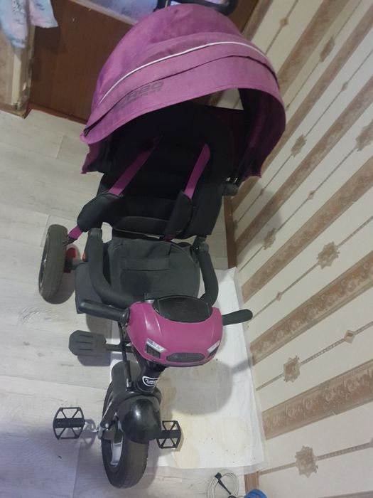 Велосипед коляска с родительской ручкой музыкальный