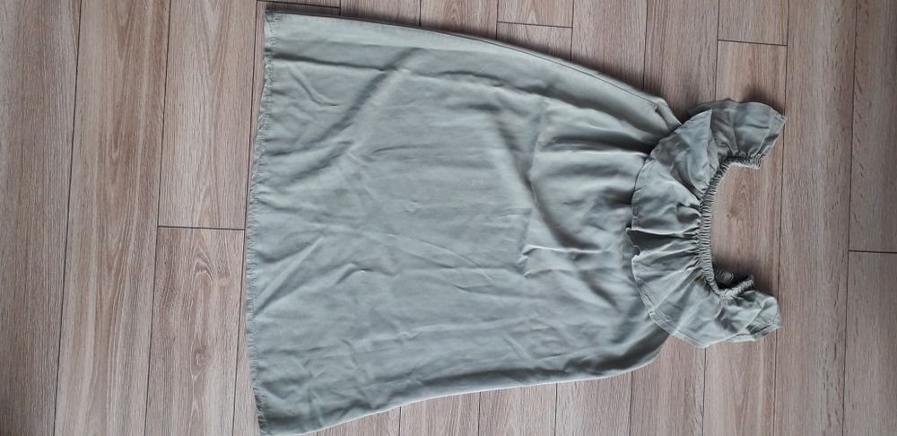 Letnia sukienka w kolorze khaki rozmiar S