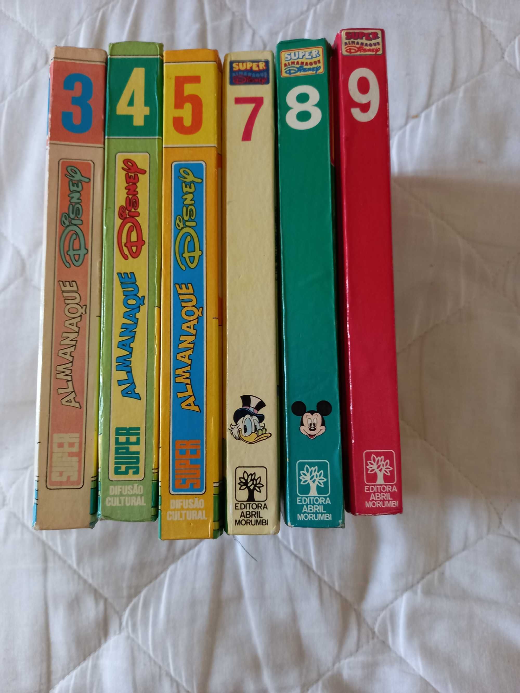 Vendo varios  livros de Super Almanaque Disney antigos