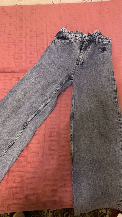 Джинсы 200 гривен