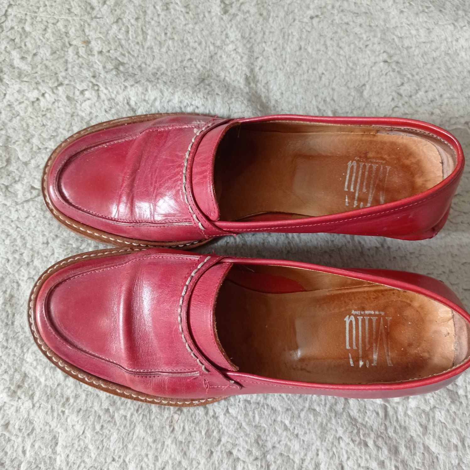 Czółenka, buty czerwone Vero Cuoio rozmiar 36