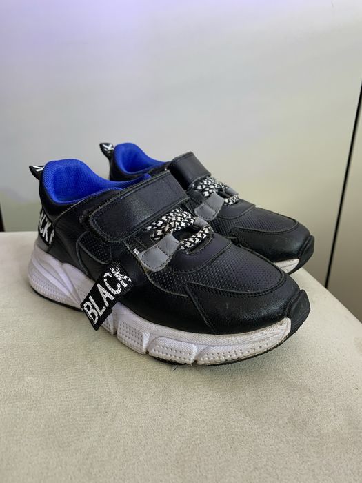 Шкіряні кросівки 28 розмір, 18 см устілка.