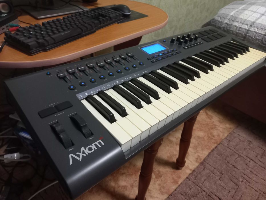 Миди клавиатура M-Audio Axiom 49 mkII