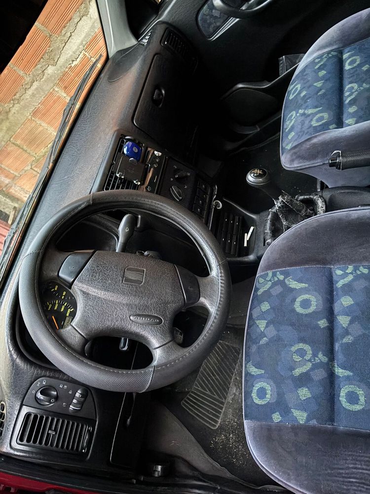 Segue para venda Seat Ibiza do ano 97