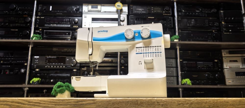 Швейна машинка Privileg M1208