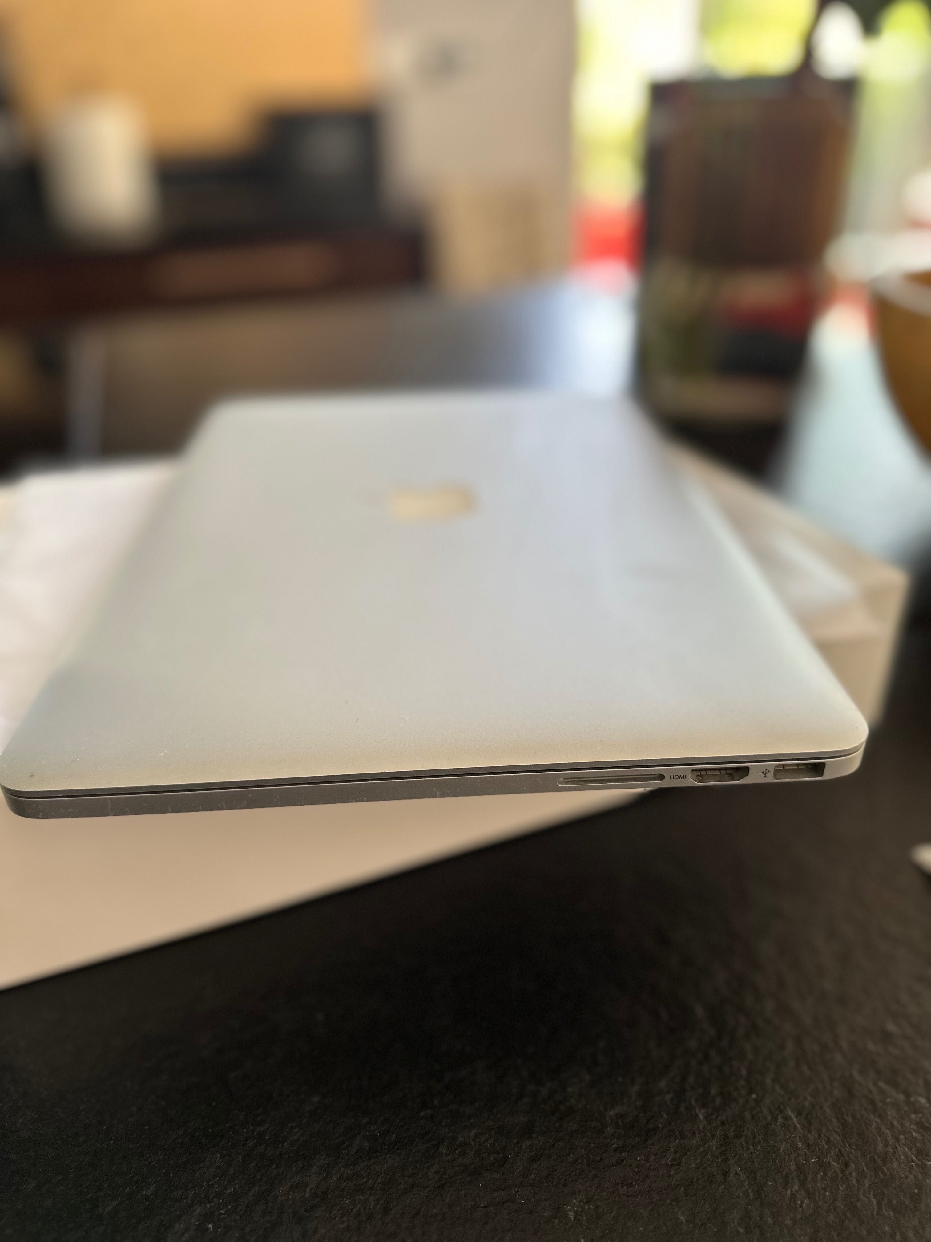 MacBookPro(Retina, 13-inch, Mid 2014)A1502 13 Intel Core i5 8 GB/512GB