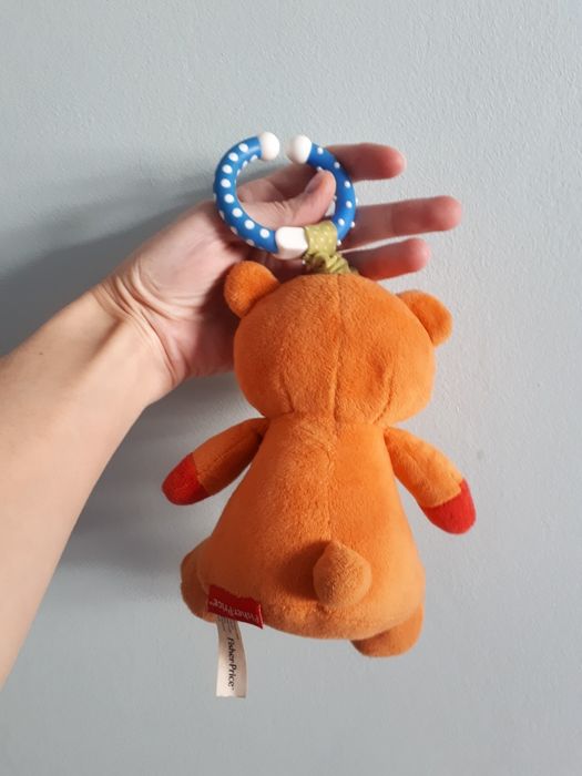 Брязкальце-підвіска м'яка FISHER PRICE Ведмедик з вібрацією.