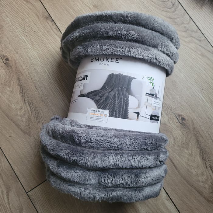 Szary koc dekoracyjny 150x180 na prezent nowy