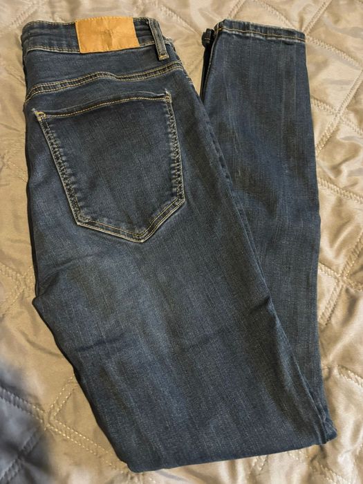 Spodnie damskie jeans Zara