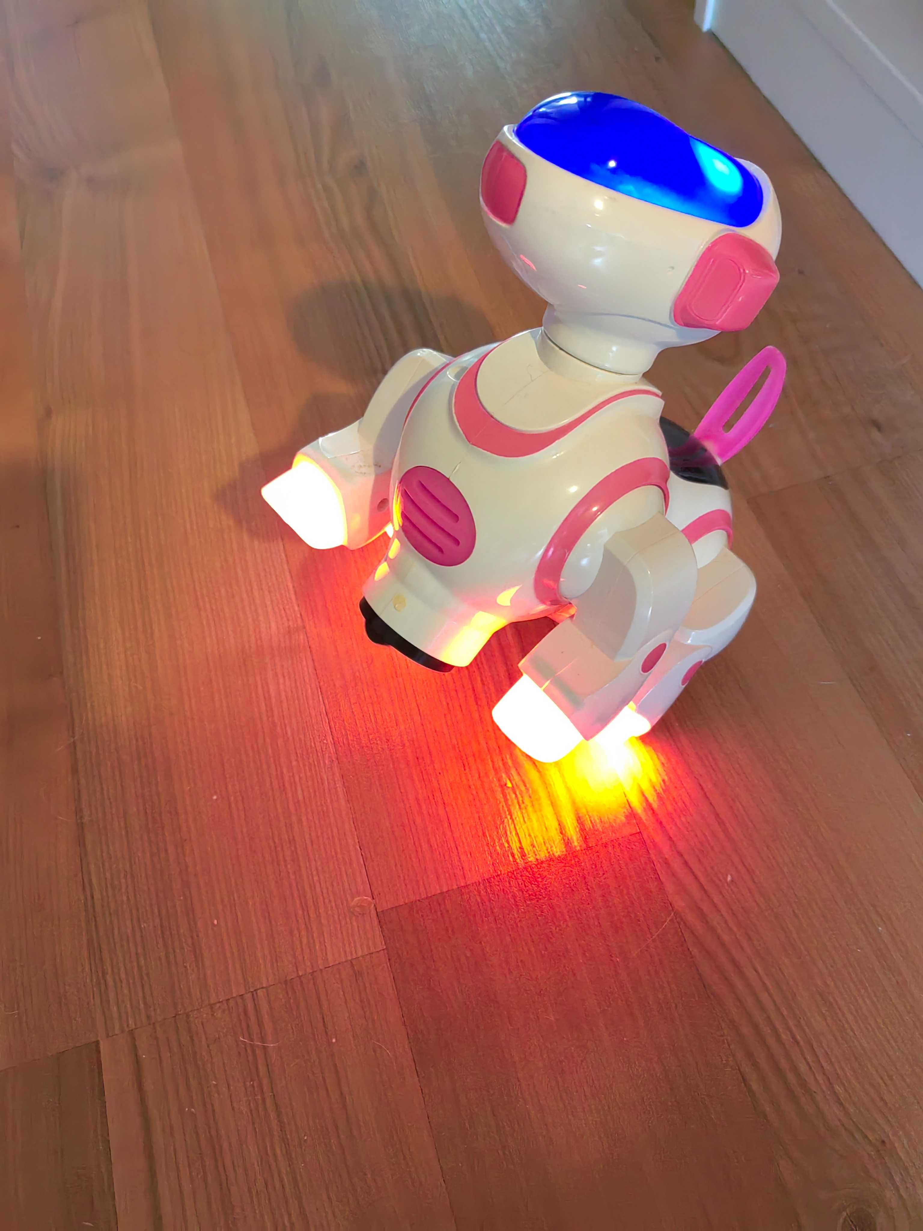 Cão robot branco e rosa