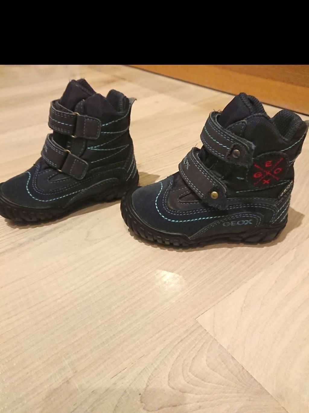 Buty na zimę GEOX Respira na rzepy granatowe rozm.21 stan b. dobr