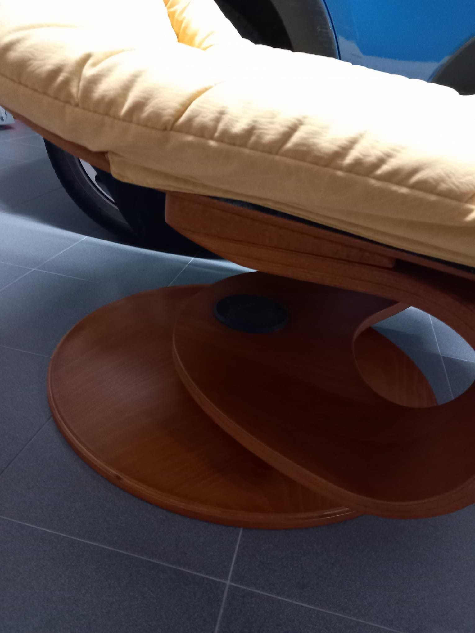 Cadeirão moderno de sala