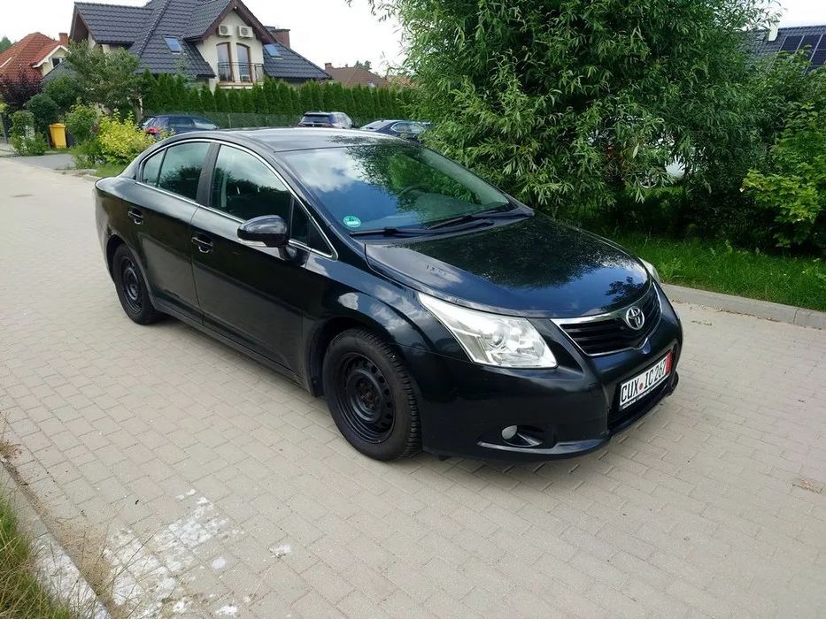 Toyota Avensis Bogata wersja Serwisowana tylko w ASO Po delikatnej szkodzie