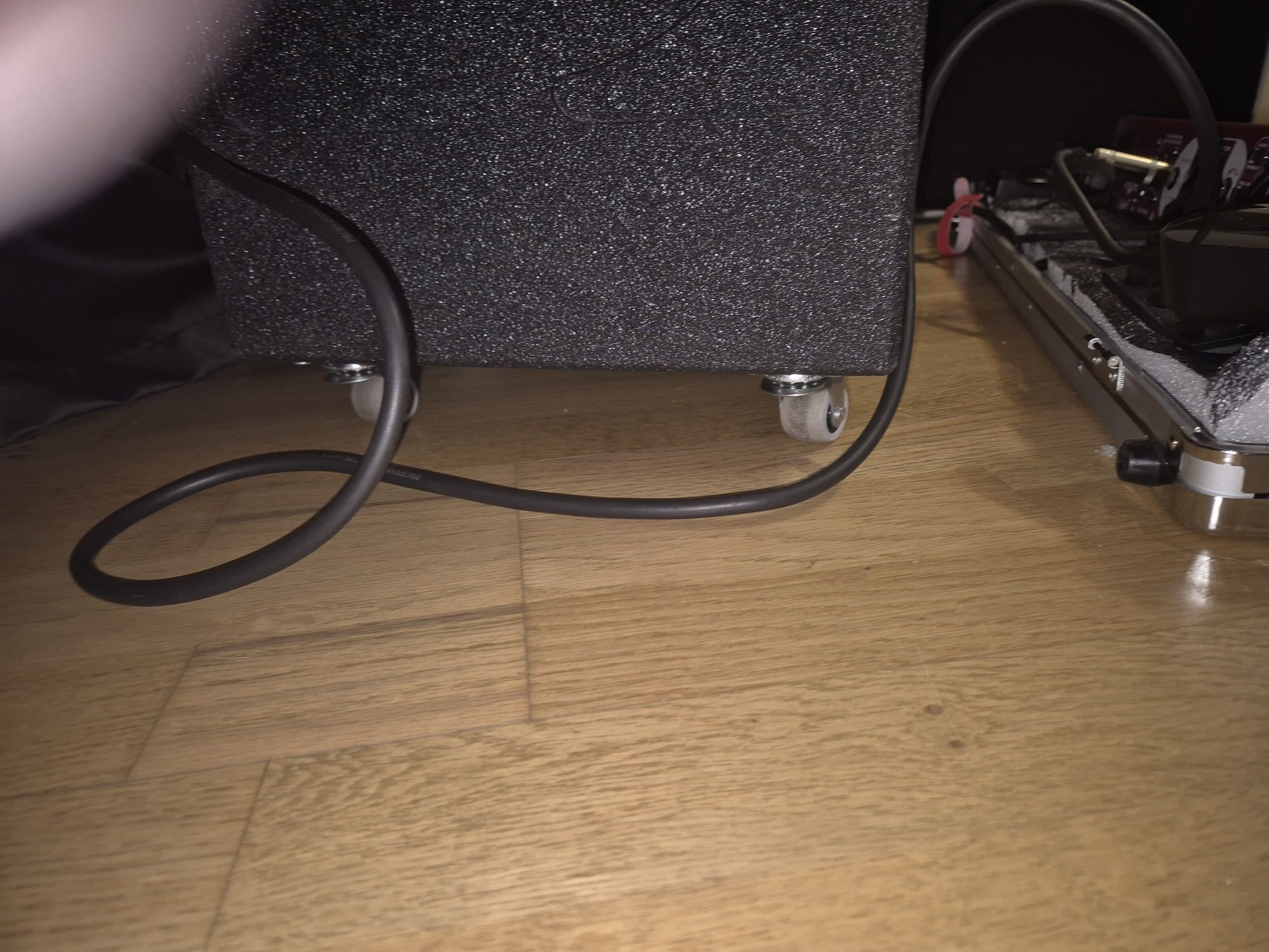 Wzmacniacz git. lamp. TAURUS SH7-Apogee + PEDALBOARD