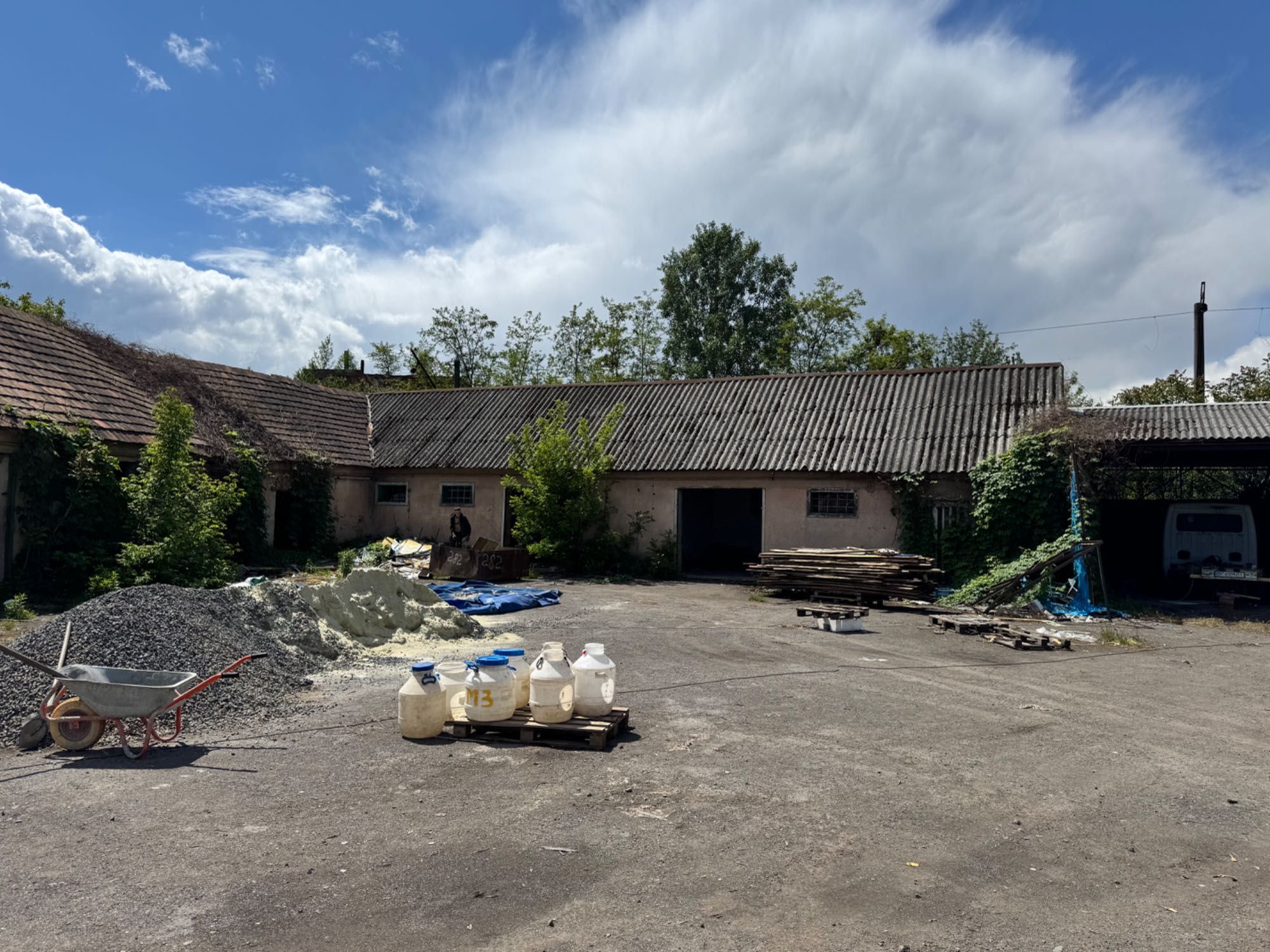 Здаються в аренду виробничі приміщення .Офіси