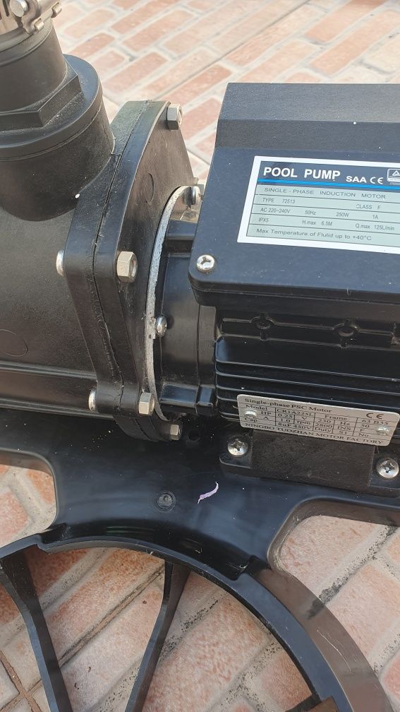 Bomba Piscina - Monobloco com bomba QP 300 EM PRÉ-FILTRO
