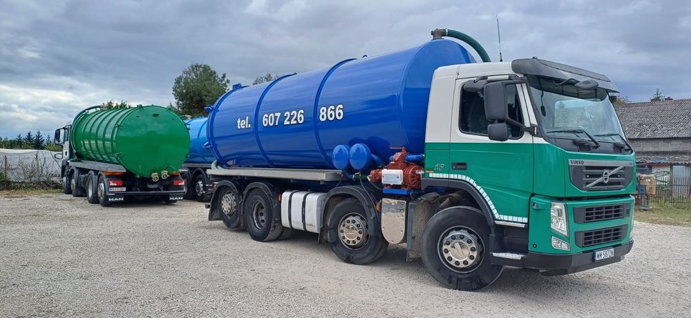 Volvo FM 410 z 2013roku  8x2 asenizacyjny