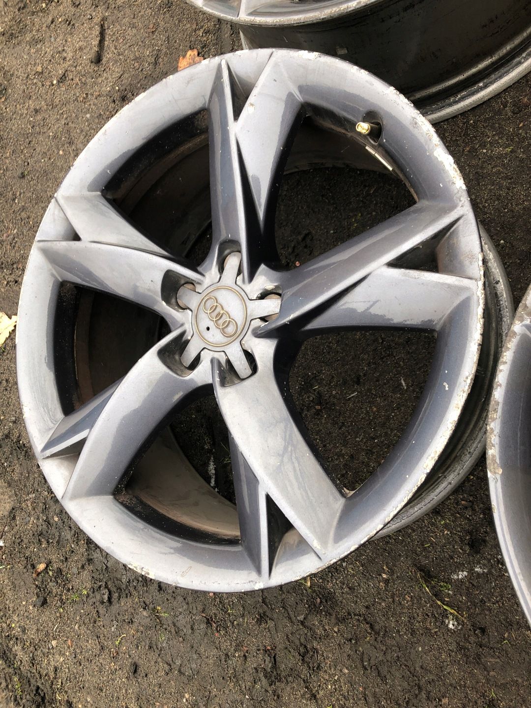 Felgi A5 8T A4 B8 5X112 8.5Jx19H2 ET32 8T0601025F
