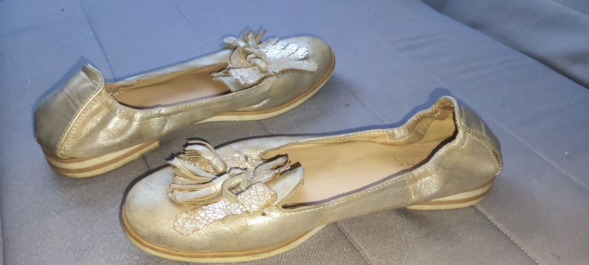 Buty Venezia złote pozłacane r. 38 mokasyny