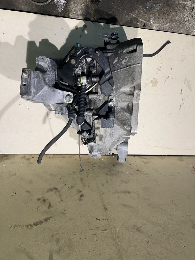 Skrzynia biegów mazda 5 ford focus mk3 1.6 d 1.6 tdci avr-67002-hf