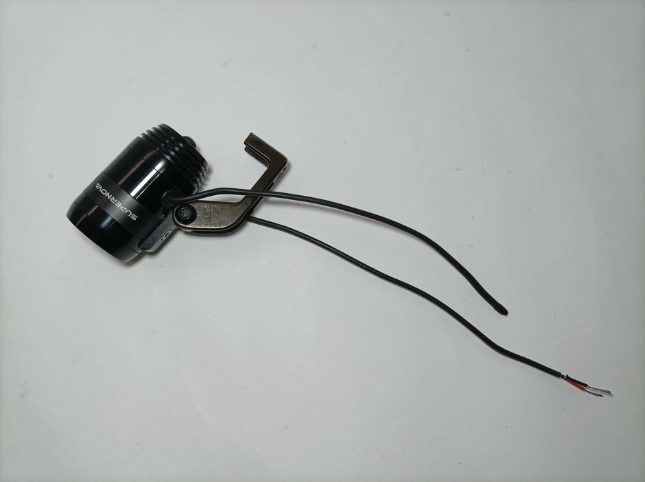 Lampka przednia Supernova E3 E-Bike 12-60V z włącznikiem