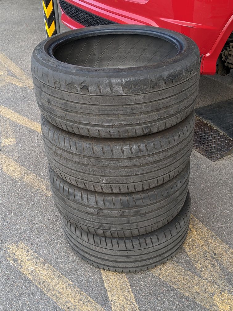 Michelin Pilot Sport 4 225/40 R18