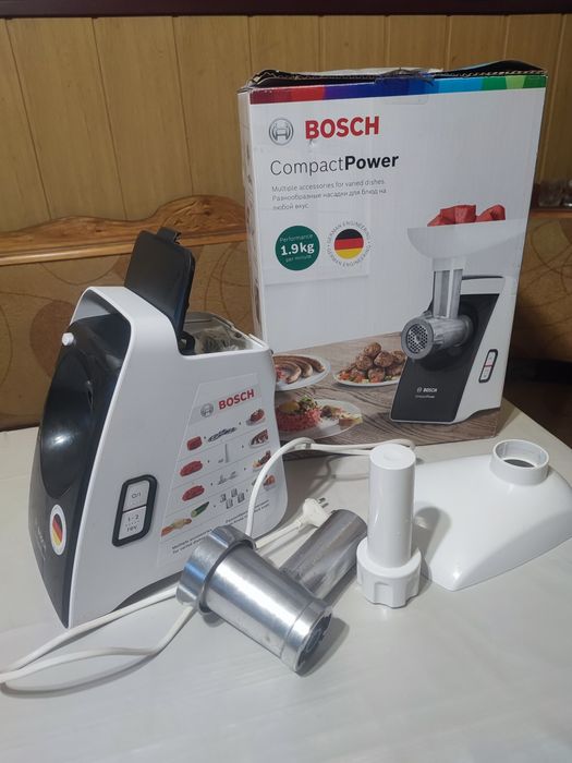 Електрична м'ясорубка Bosch