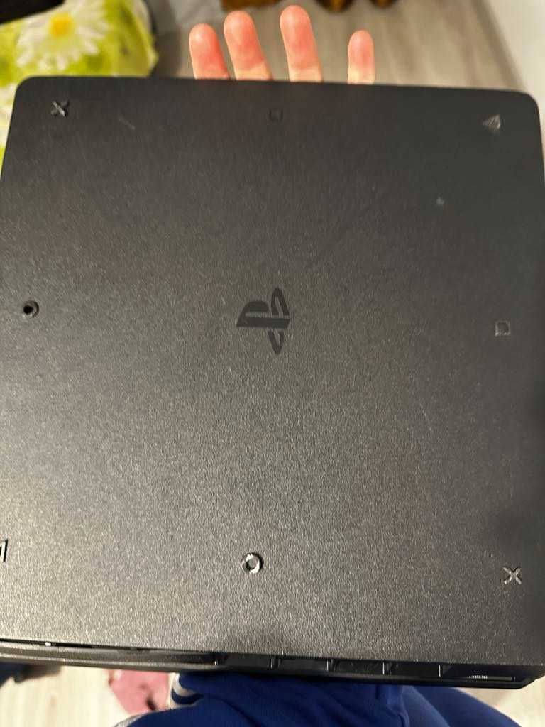 Playstation 4 Slim 500gb +Kierownica speedlink i pedały