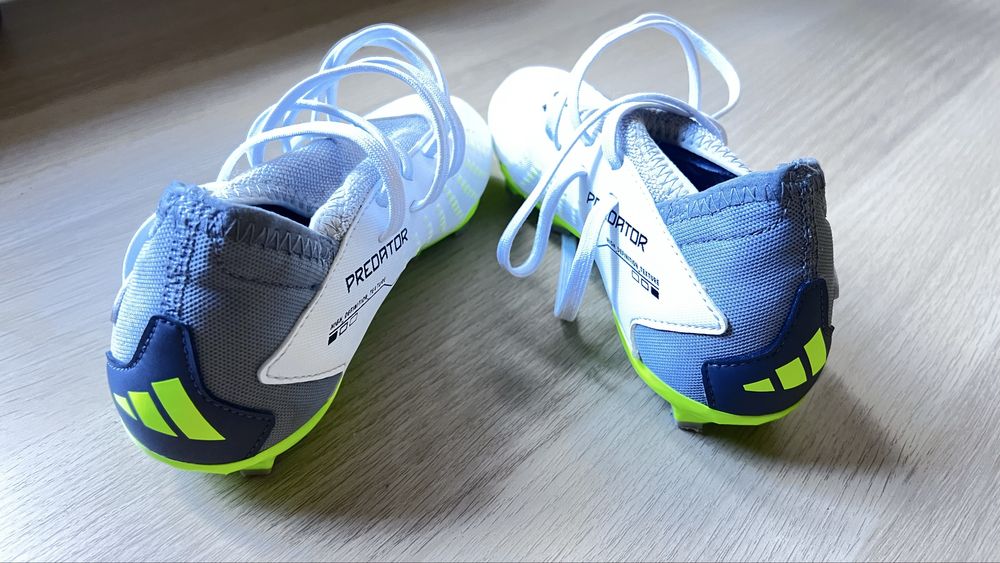 Buty korki adidas rozmiar 32
