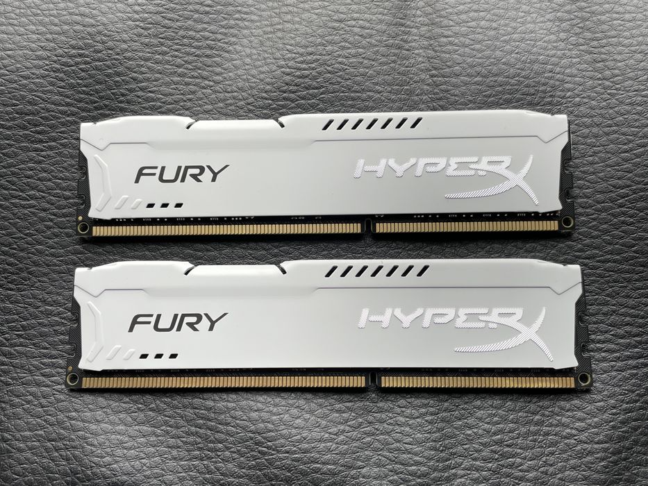 Pamięć Ram DDR3 16GB 1600Mhz (2x8GB) HX321C11SR/8