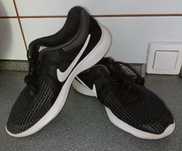 Кроссовки Adidas , Nike Ecco босоножки кожа 150гр