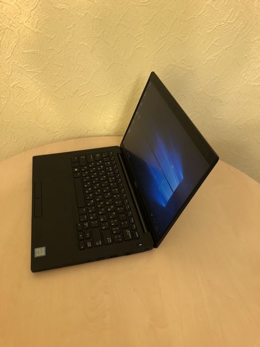 Dell latitude e 7390 core i5 8350U 1,7GHz