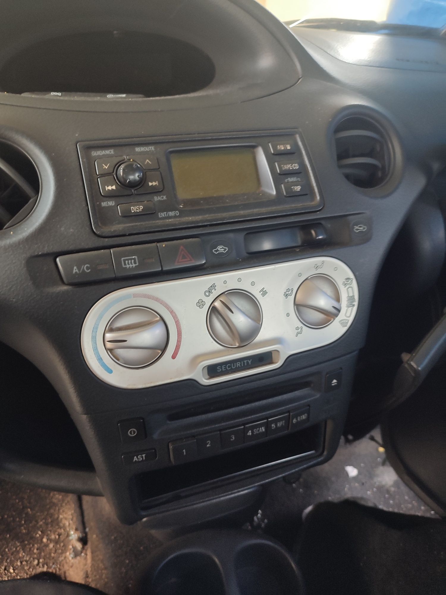 Toyota Yaris D4d 2004 Acidentado