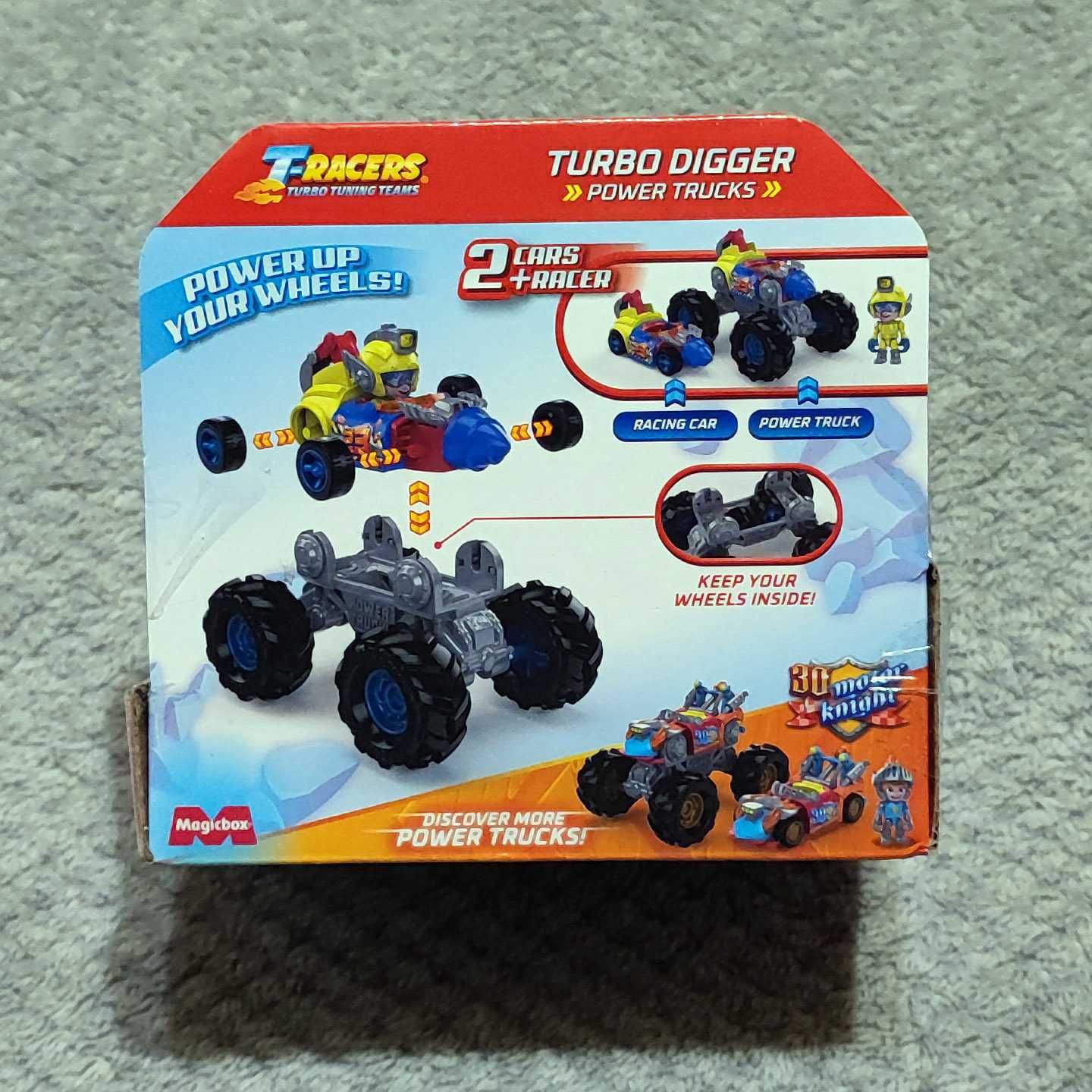 Magic Box T-racers Power Truck Turbo Digger PTRSP118IN10