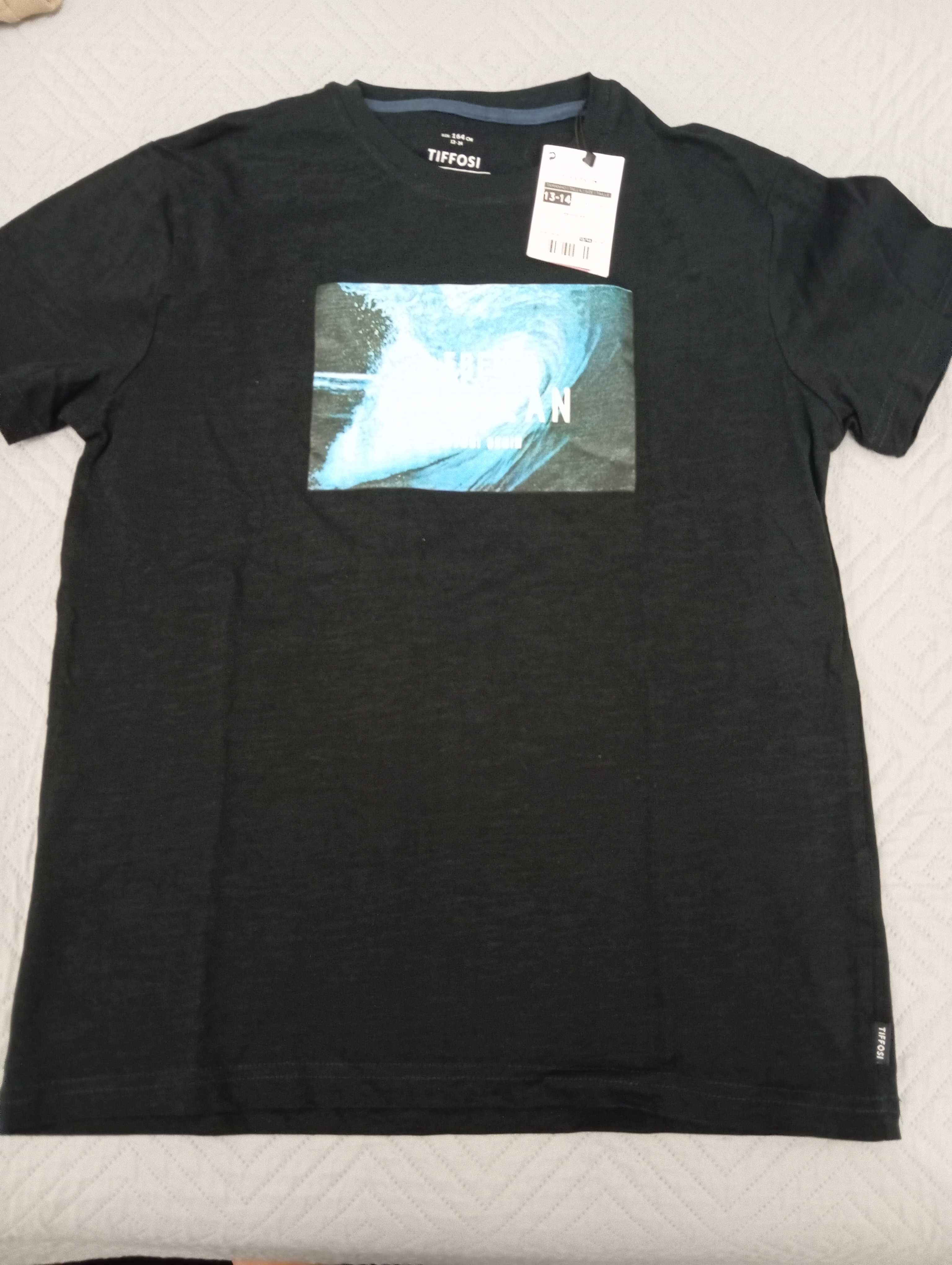 T-shirt manga curta "Tiffosi" - T13/14 anos - NOVA