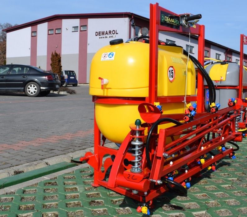 Opryskiwacz polowy zawieszany 200 litrów lanca 8m głowice potrójne new