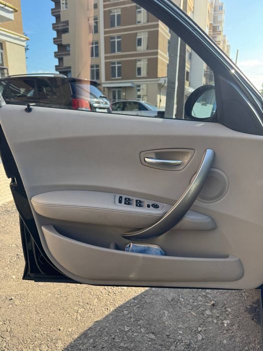 Bmw 120i e87  2006 року