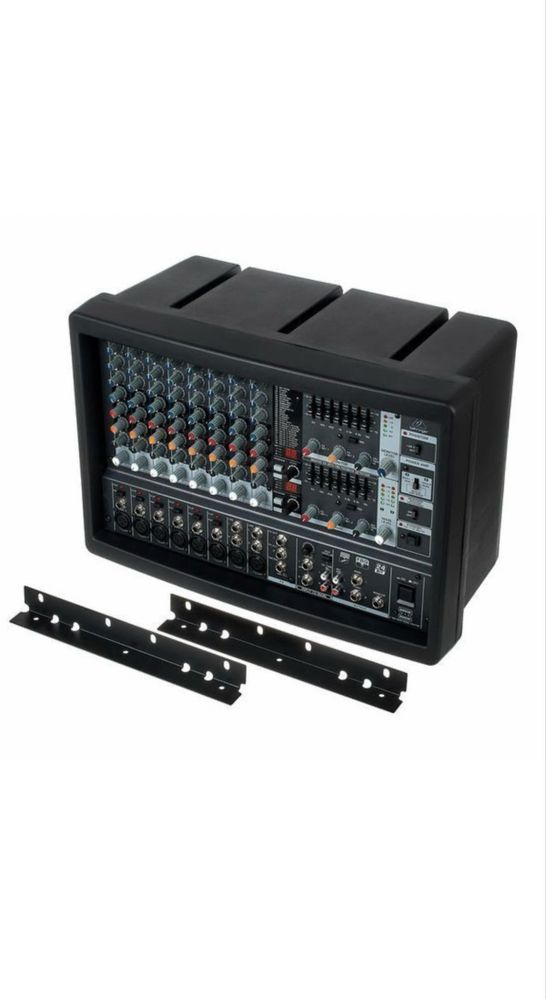 Мікшерний пульт Behringer PMP1680S