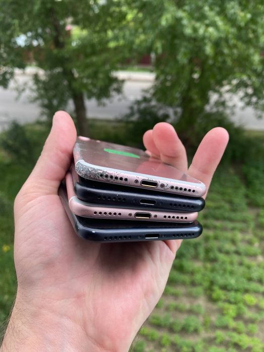 Телефон IPhone 7 32gb  Опис!