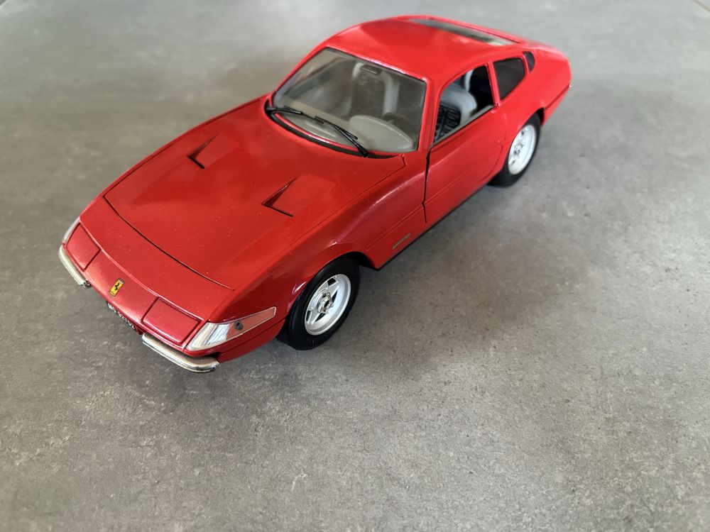Model Techno Giodi skala 1/18 Ferrari 365 GTB/4 made in Italy