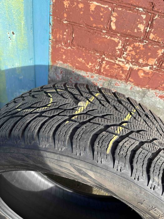 Продам зимнюю резину Nokian hakkapeliitta 255/50/19