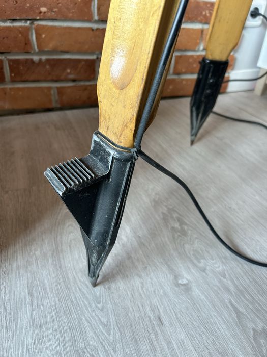 Pampa stojaca ozdobna  niwelator