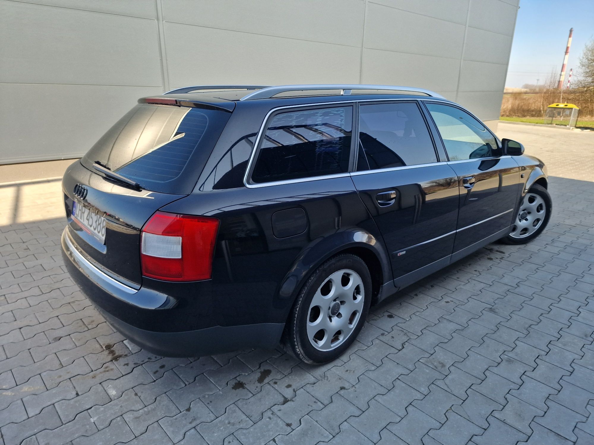 Audi a4 // benzyna // Klimatronik // S-Line